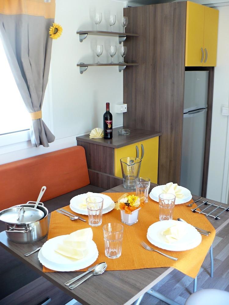 Victoria Mobilehome In Centro Vacanze San Francesco Дуна Верде Екстериор снимка