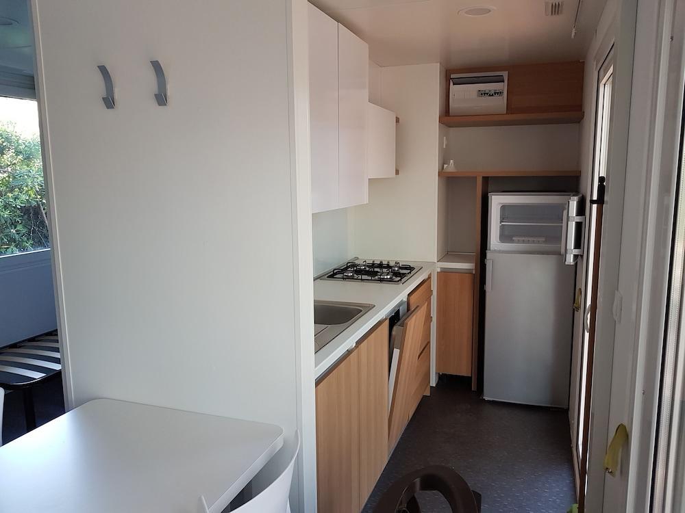 Victoria Mobilehome In Centro Vacanze San Francesco Дуна Верде Екстериор снимка